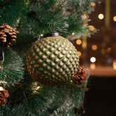 Russet Ornament Green L