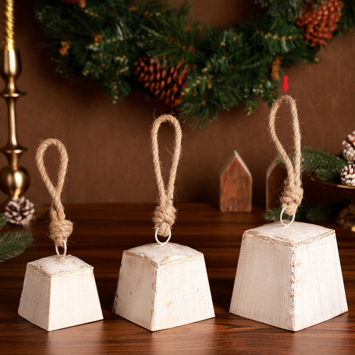 Blitzen Square Bell White L