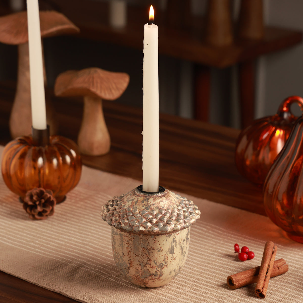 Juno acorn candleholder russet
