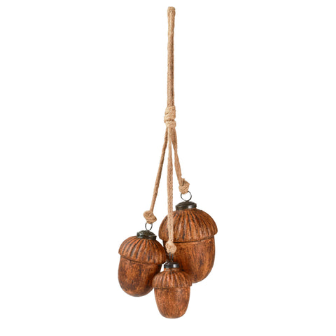 Juno acorn bunch