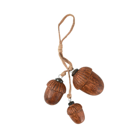 Juno acorn bunch
