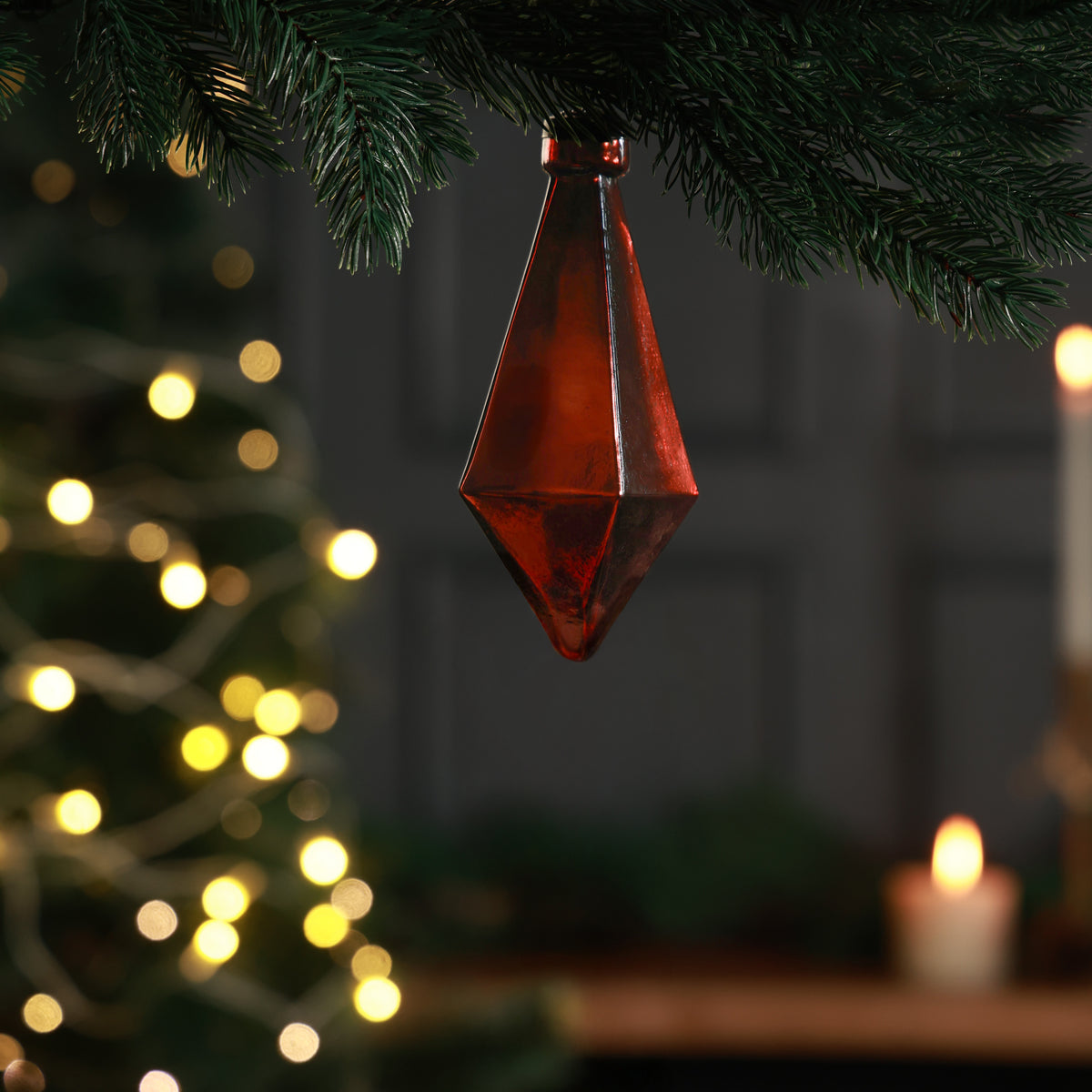 Starra kite ornament red