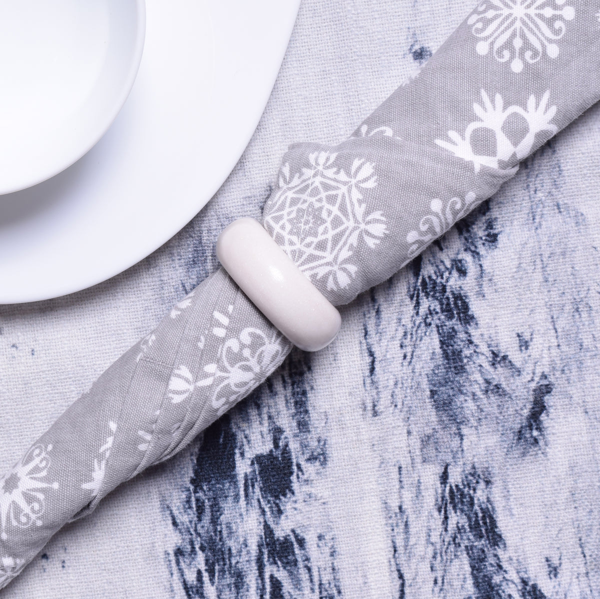 Myra marble napkin ring s/4