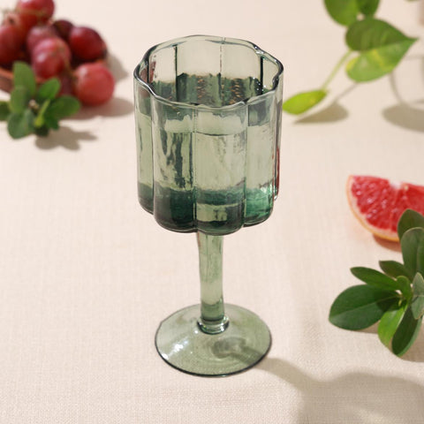Daisy Wine Glass Green L