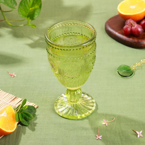 Evara Vintage Wine Glass Green