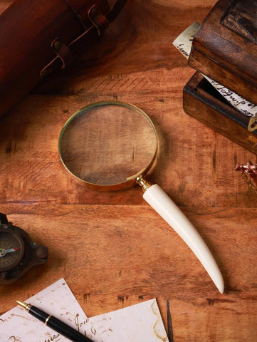 Sierra Magnifying glass B