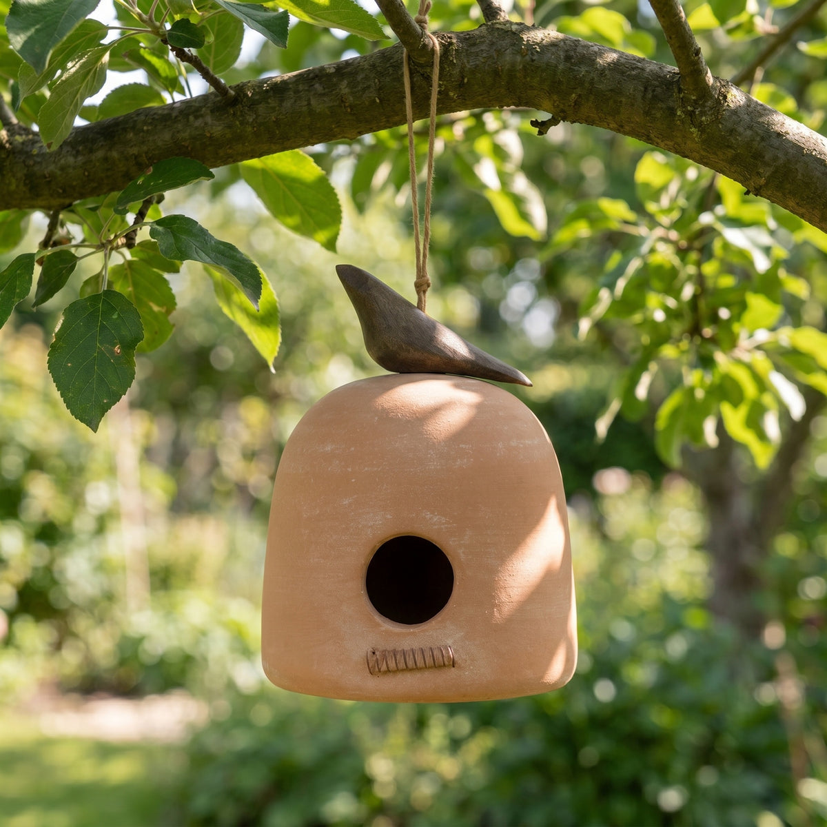 Terra Round Birdhouse