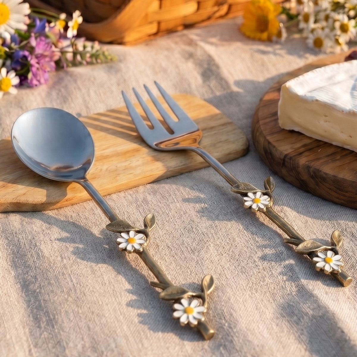 Silver Falls Daisy Server Set